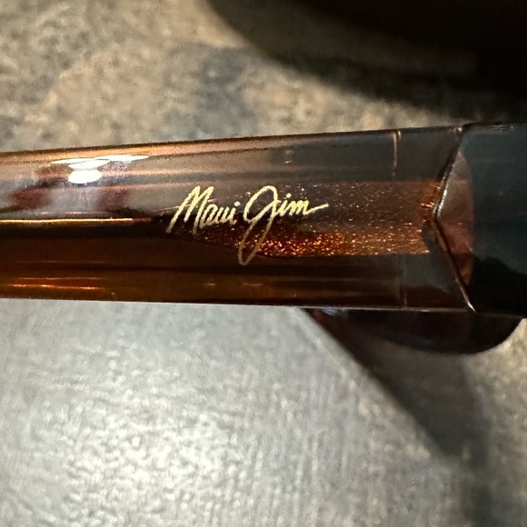 Maui Jim ‘Lagoon’ Polarized Sunglasses - Picture 7 of 9
